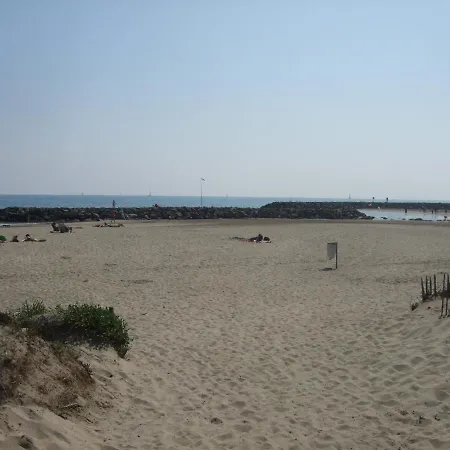 T2 Lumineux Bord De Agde